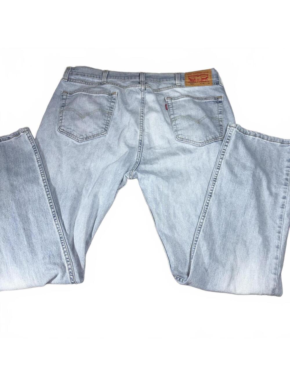 Levi's 505 Men’s 40 x 32 Straight Relaxed Light Wash Denim Jeans Work Or Casual - Picture 6 of 7